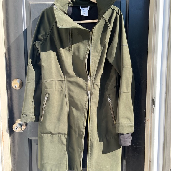 Women’s Columbia Trench Coat - Picture 6 of 13